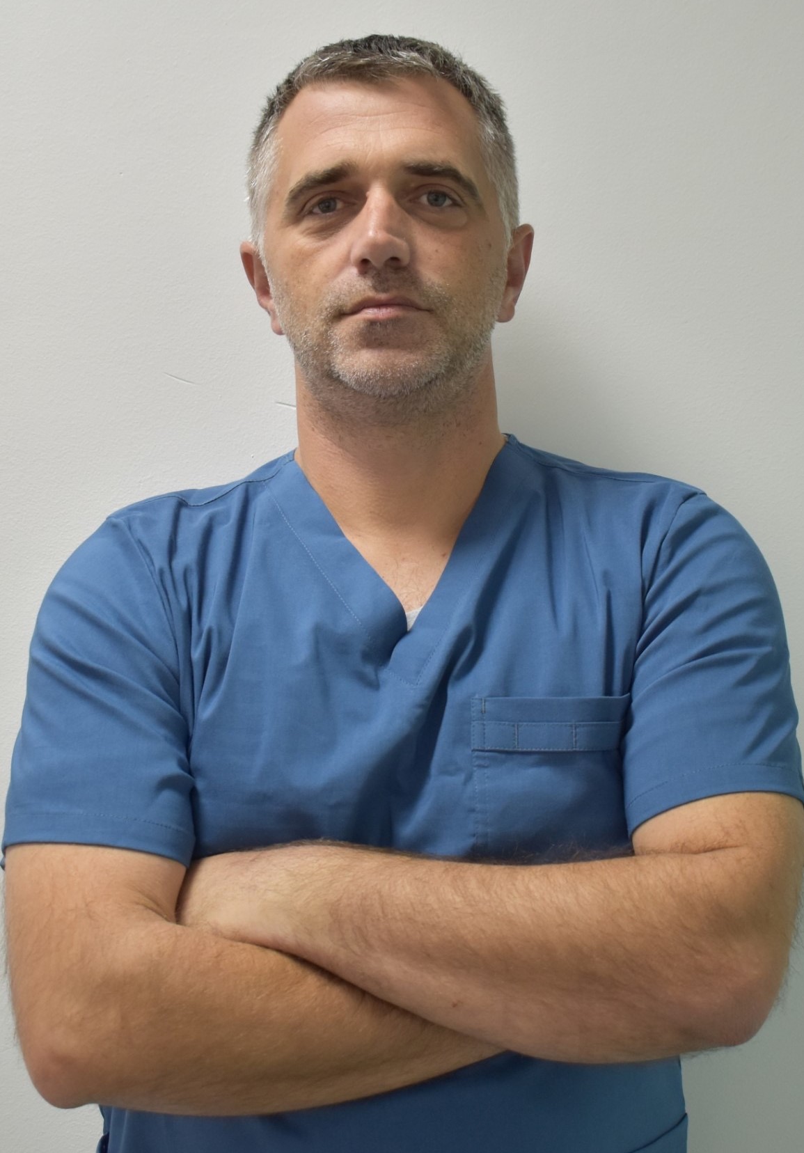 dr Dušan Bešenji
