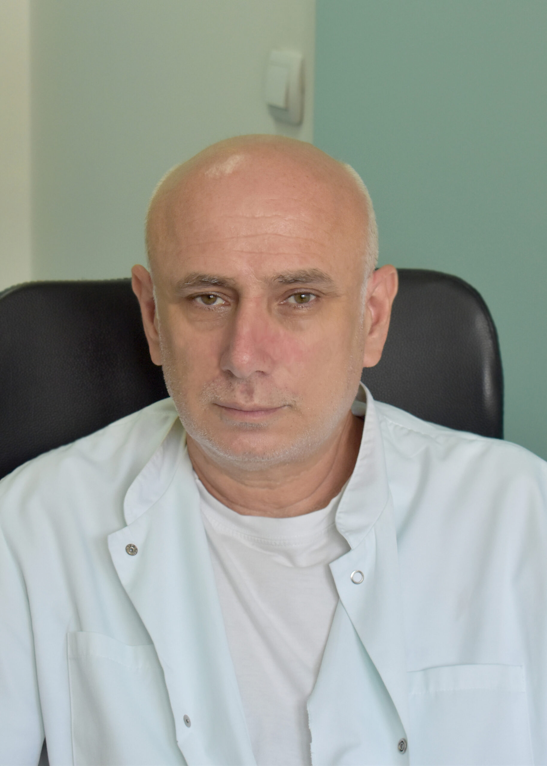 dr Mladen Gurdeljević